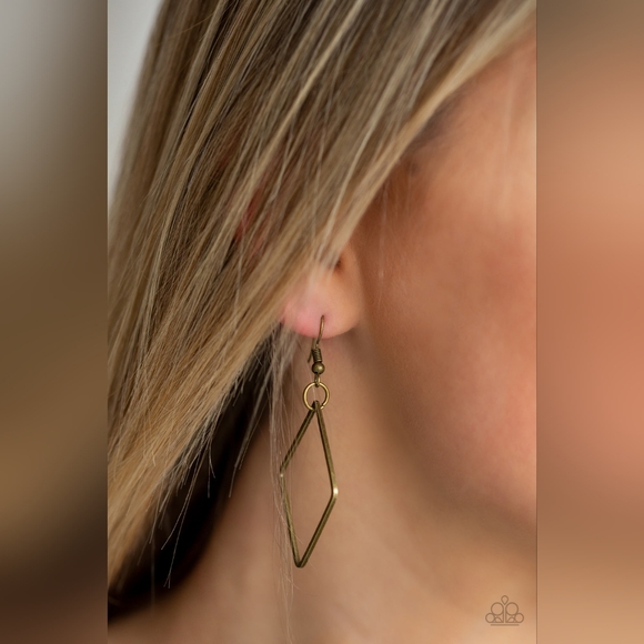 Fashion Fave Necklace - Picture 2 of 3